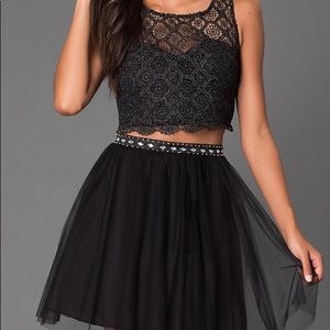 Two-piece Short Homecoming/Prom Dress 👑